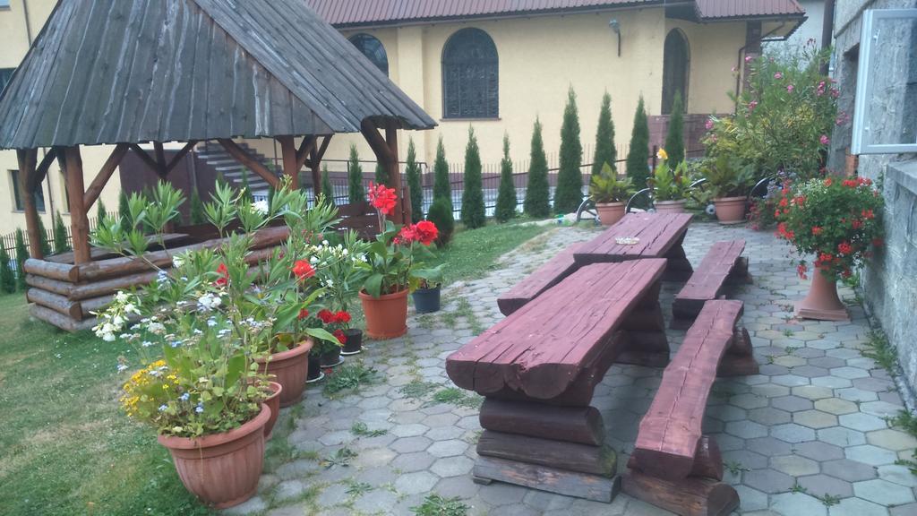 Pokoje Goscinne U Krysi Mizerna Exterior photo